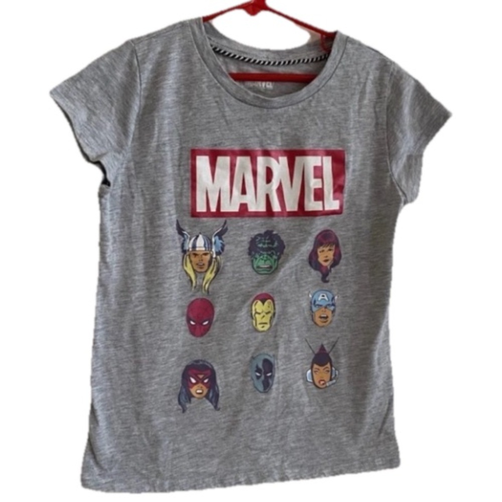 Marvel Gray Graphic T-Shirt girls size 12/14
